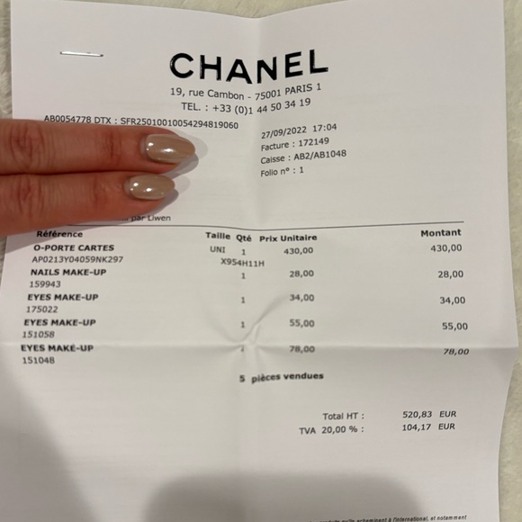 CHANEL card case (green) with Rue Cambon packaging - Picture 8 of 8